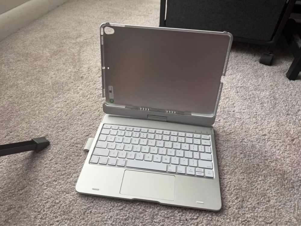 Typecase KB201T-102 iPad 10.2 Keyboard Case Trackpad 7th 8th 9th Gen